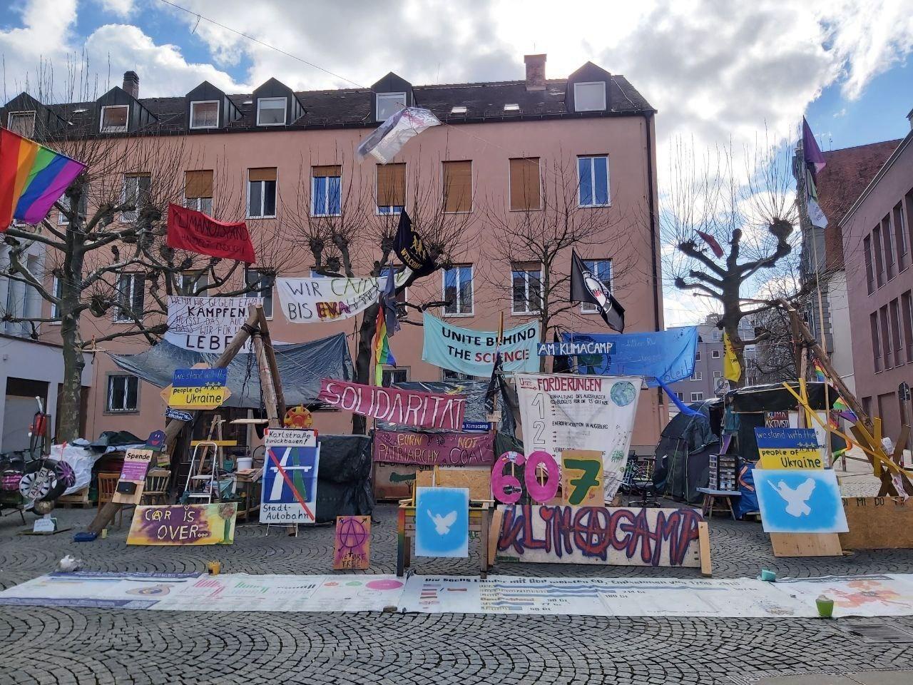 Ein Foto des Klimacamps am Moritzplatz, aufgenommen Anfang 2022.